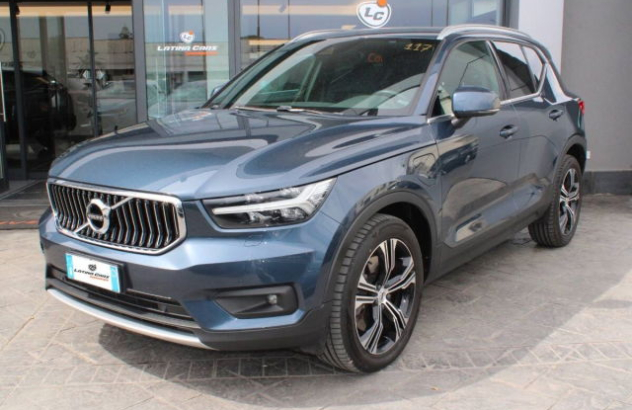 VOLVO XC40  Elettrica-Benzina 2021