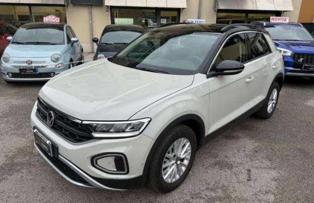 VOLKSWAGEN T-Roc  Benzina 2023