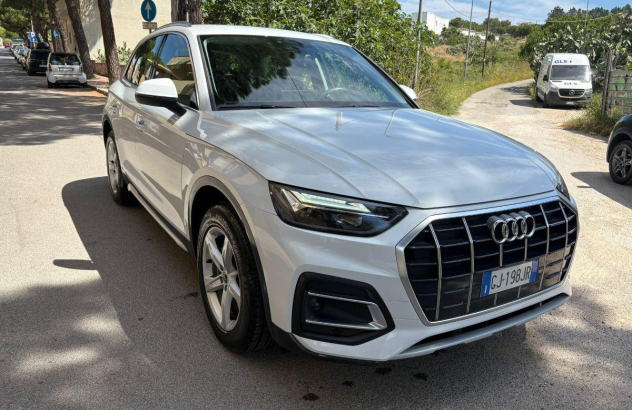 AUDI Q5 35 TDI quattro S tronic Business Elettrica-Diesel 2022