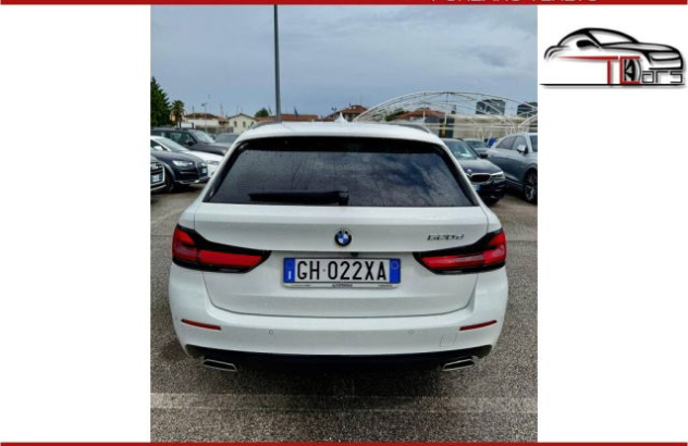 BMW Serie 5 Touring  Elettrica-Diesel 2022