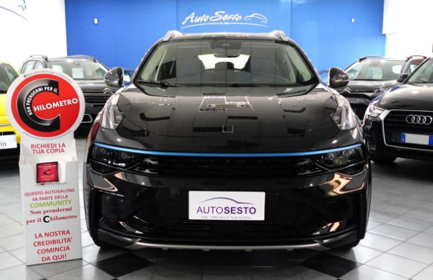Lynk and co 01  Elettrica-Benzina 2022