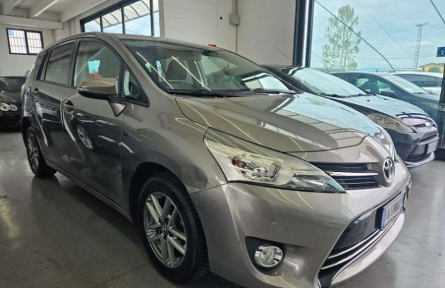 TOYOTA Verso  Benzina 2015