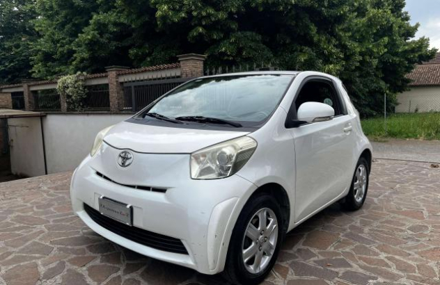 TOYOTA iQ  Benzina 2009