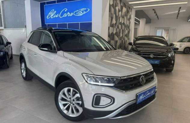 VOLKSWAGEN T-Roc  Benzina 2023