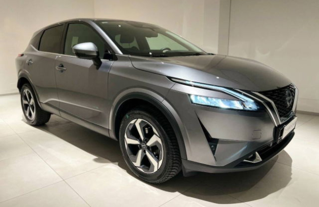 NISSAN Qashqai  Elettrica-Benzina 2024
