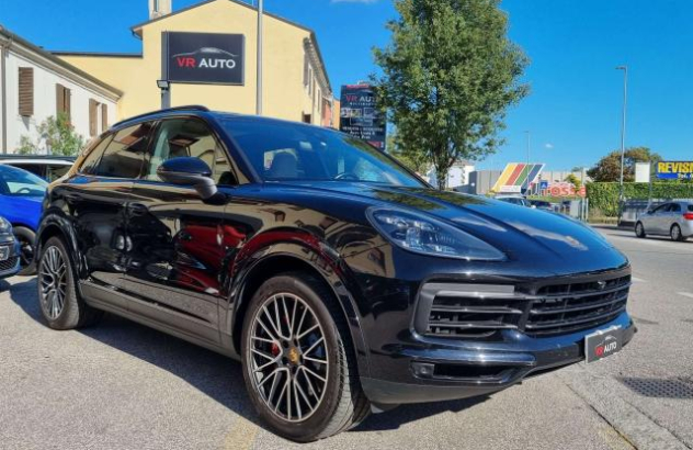 PORSCHE Cayenne  Benzina 2017
