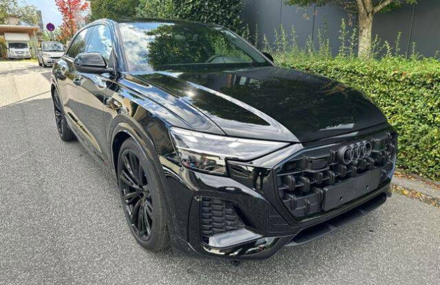 AUDI Q8  Elettrica-Diesel 2025