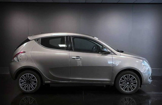 LANCIA Ypsilon  Elettrica-Benzina 2022