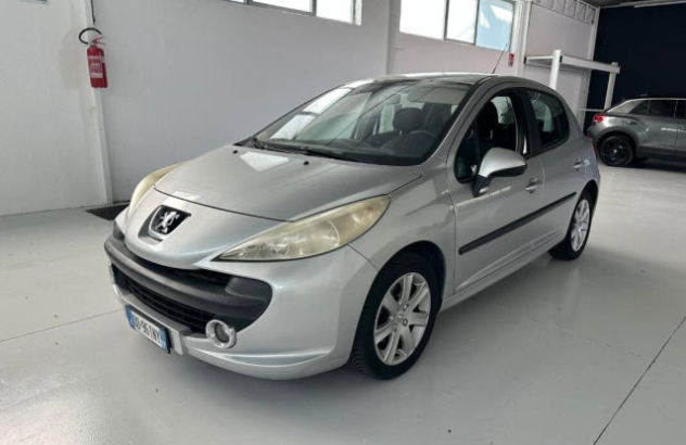PEUGEOT 207  Benzina 2006