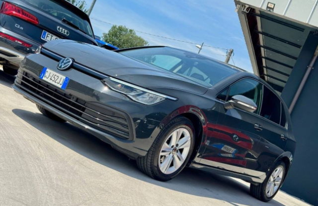 VOLKSWAGEN Golf  Diesel 2022