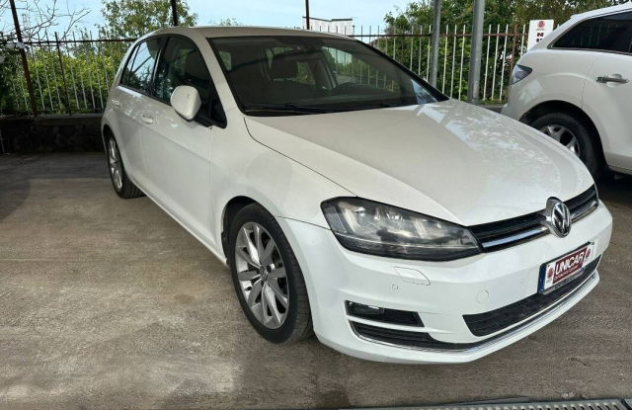 VOLKSWAGEN Golf  Diesel 2013