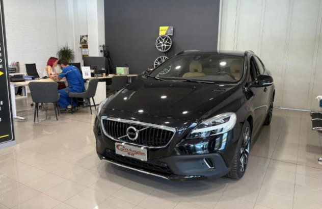 VOLVO V40 Cross Country  Benzina 2017