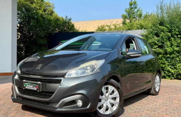 PEUGEOT 208  Diesel 2015