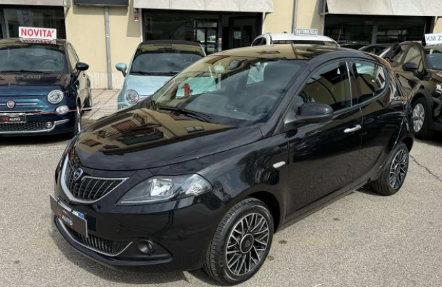 LANCIA Ypsilon  Elettrica-Benzina 2024