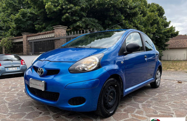 TOYOTA Aygo  Benzina 2011