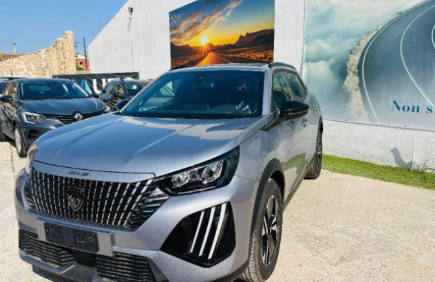 PEUGEOT 2008  Elettrica-Benzina 2025