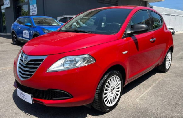 LANCIA Ypsilon  Benzina 2013