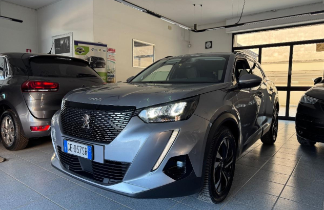 PEUGEOT 2008 2008 BlueHDi 130 SeS EAT8 Allure Pack Diesel 2021