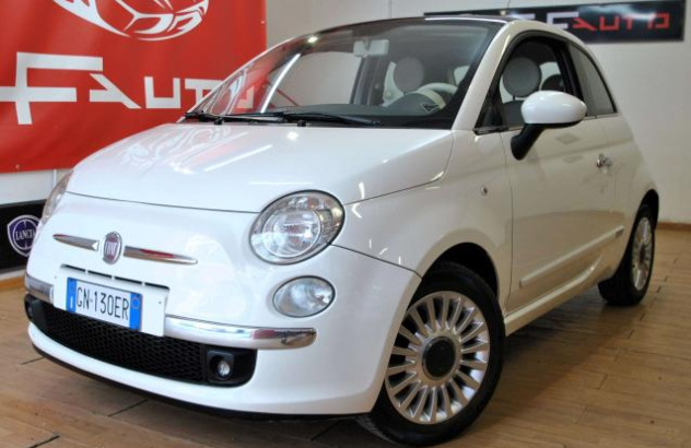 FIAT 500  Benzina 2011