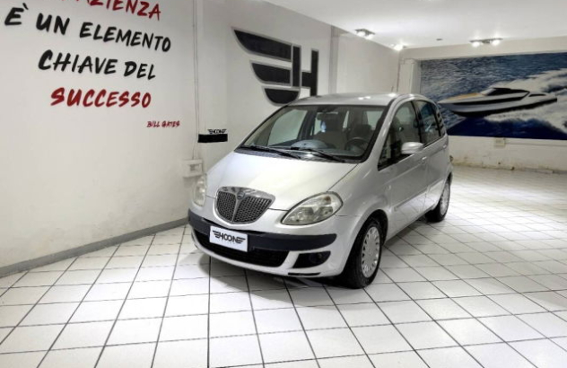 LANCIA Musa  Benzina 2005