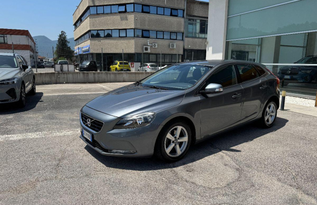 VOLVO V40 D2 Summum Diesel 2015