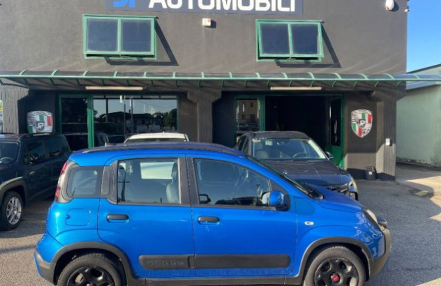 FIAT Panda Cross  Elettrica-Benzina 2022