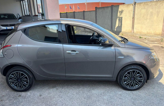 LANCIA Ypsilon 1.0 FireFly 5p.SeS Hybrid Silver Elettrica-Benzina 2023