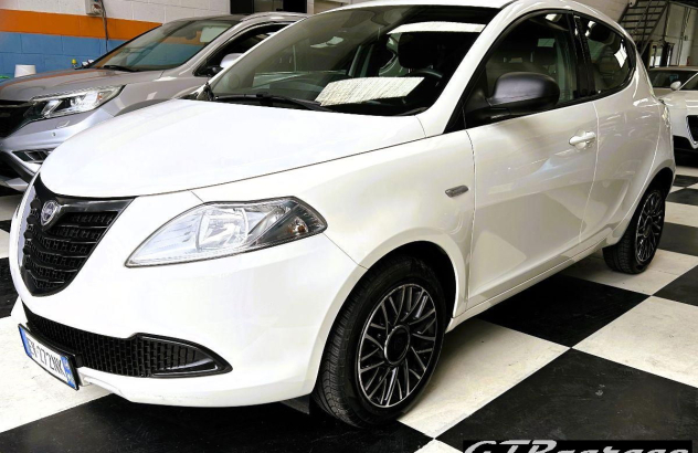 LANCIA Ypsilon 1.3 MJT 16V 95 CV 5 porte SeS S Momodesign Diesel 2014