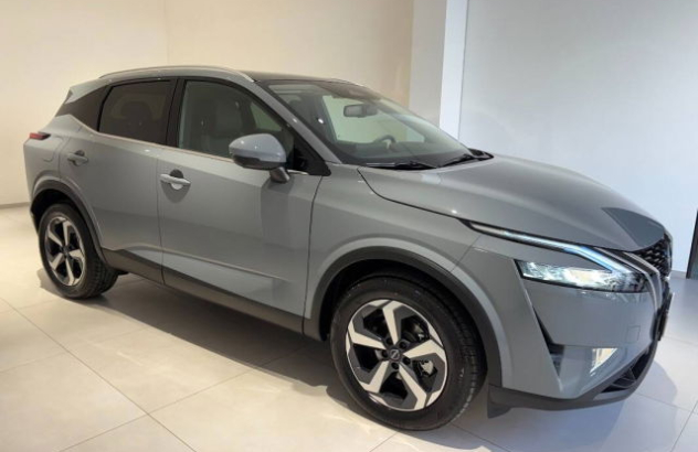 NISSAN Qashqai  Elettrica-Benzina 2024