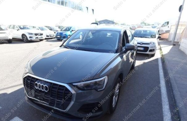 AUDI Q3 35 TDI quattro S tronic Business  2021