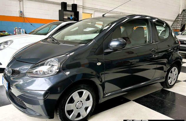 TOYOTA Aygo 12V VVT-i 3 porte Sol Benzina 2006