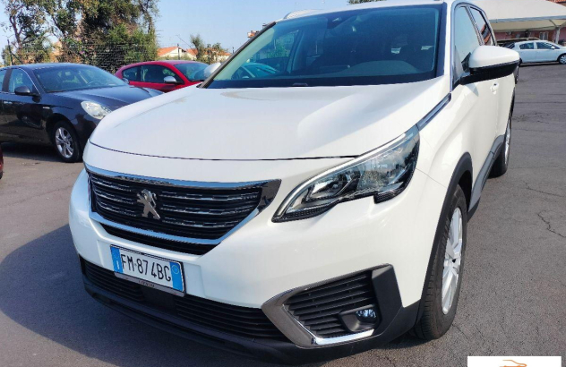 PEUGEOT 5008  Diesel 2017