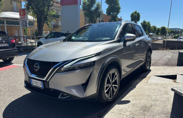 NISSAN Qashqai  Elettrica-Benzina 2024