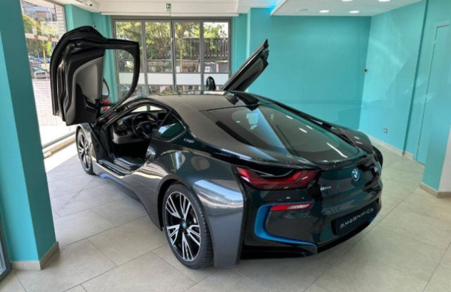 BMW i8 Coupé  Elettrica-Benzina 2019