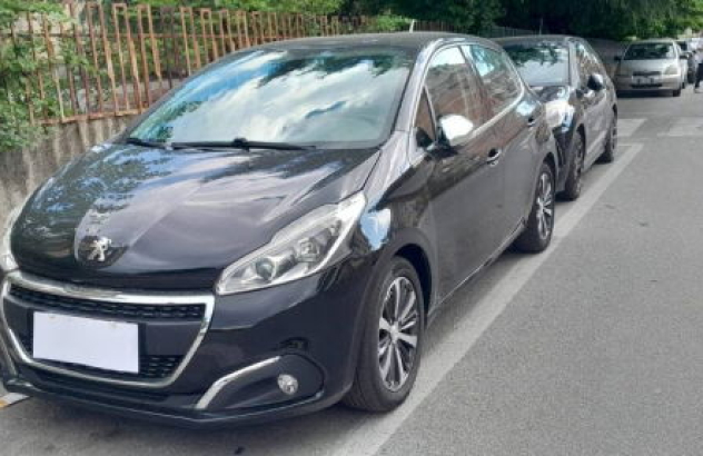 PEUGEOT 208  Diesel 2016