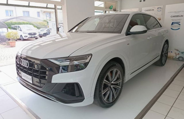 AUDI Q8  Elettrica-Diesel 2020