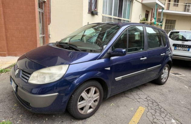 RENAULT Scénic  Benzina 2004