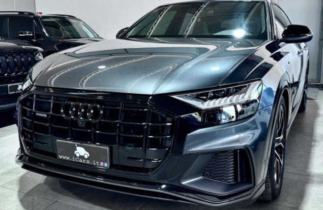 AUDI Q8  Elettrica-Diesel 2019