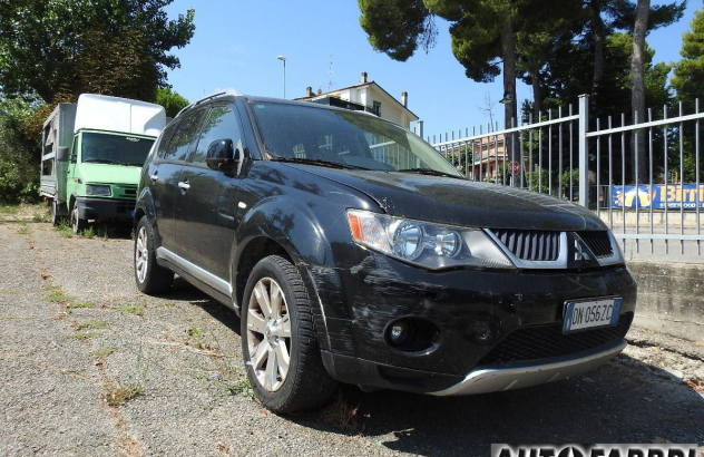 MITSUBISHI Outlander 2.4 MIVEC Instyle 7 p.ti GPL 2008