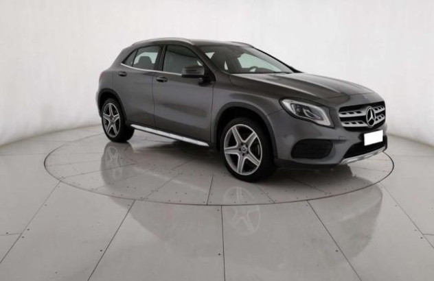 MERCEDES GLA 250  Benzina 2017