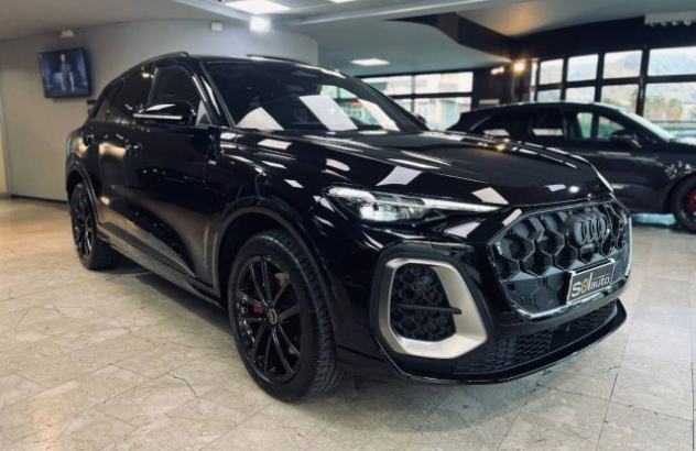 AUDI Q5  Elettrica-Diesel 2025