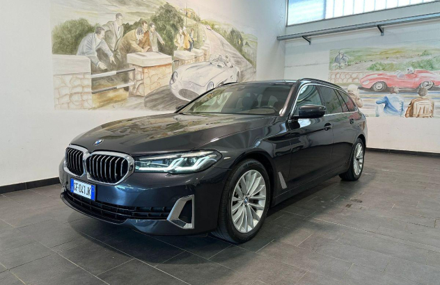 BMW Serie 5 Touring 520d xDrive Luxury Diesel 2021