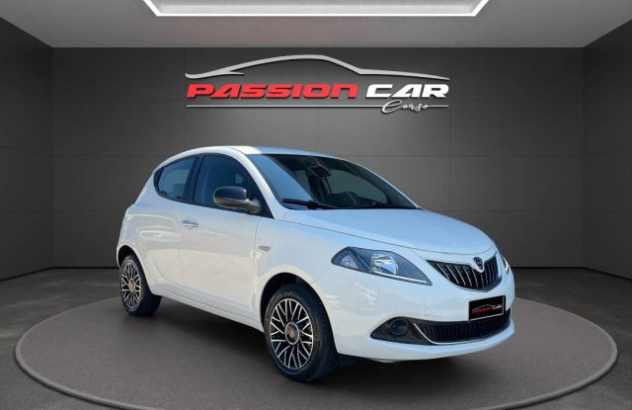 LANCIA Ypsilon  Elettrica-Benzina 2024
