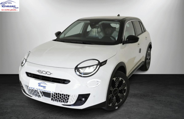 FIAT 600 Hybrid DCT MHEV La Prima Elettrica-Benzina 2025