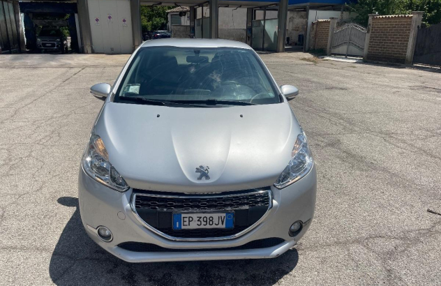 PEUGEOT 208 1.4 HDi 68 CV 5p. Allure Diesel 2013