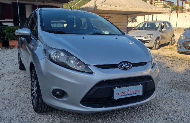 FORD Fiesta 1.2 16V 82CV 5p. Titanium Bs. GPL 2011