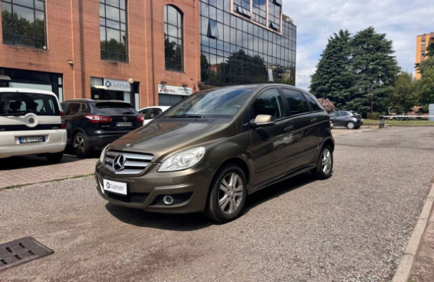 MERCEDES Classe B  Benzina 2011