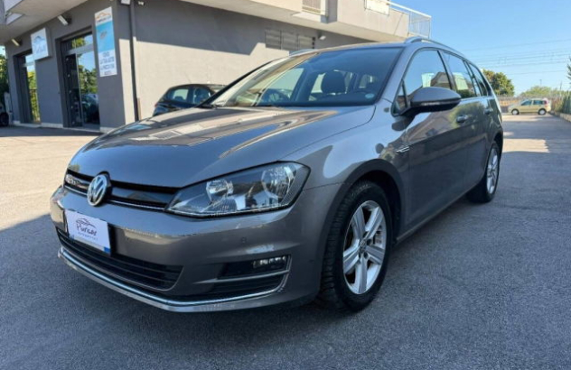 VOLKSWAGEN Golf Variant  Metano 2015