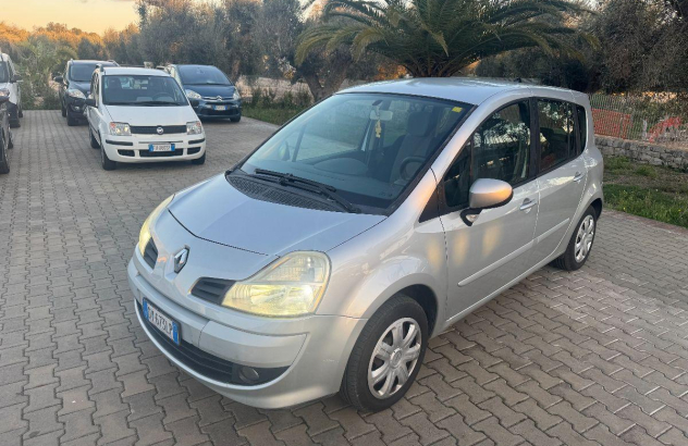 RENAULT Grand Modus 1.5 dCi 85CV Dynamique Diesel 2009