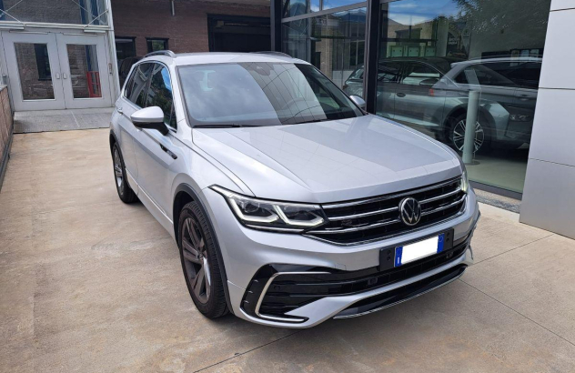 VOLKSWAGEN Tiguan  Benzina 2021